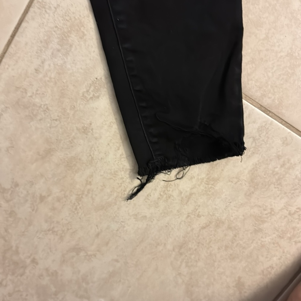 Universal Thread - image 2